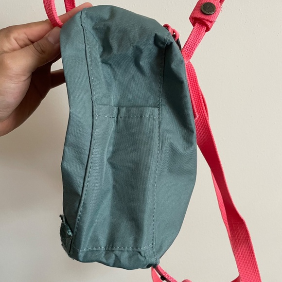 Fjällräven Kanken Sling Mini Backpack - Picture 9 of 9